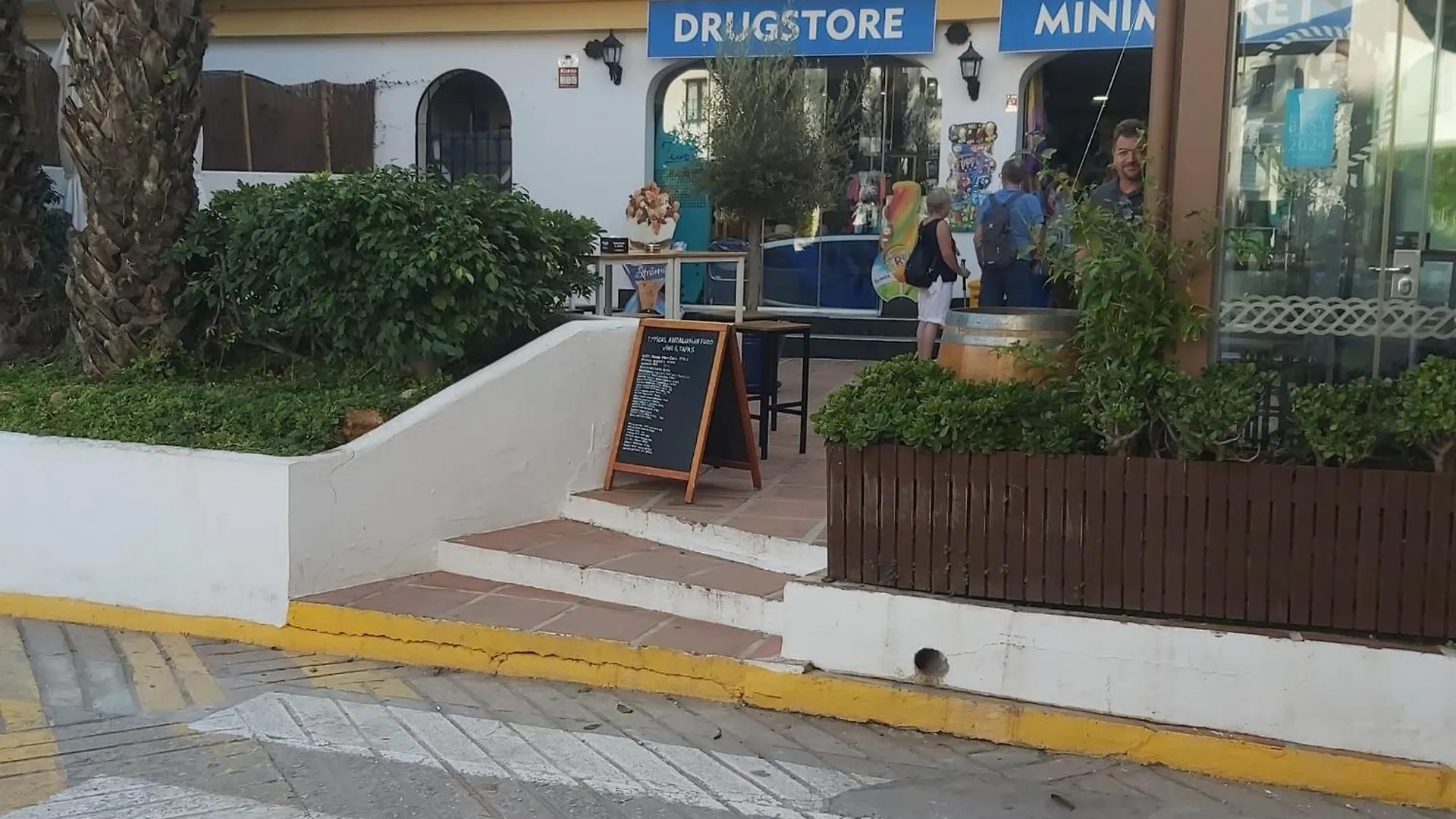 Beautiful Frontline Apartment Marbella Spain